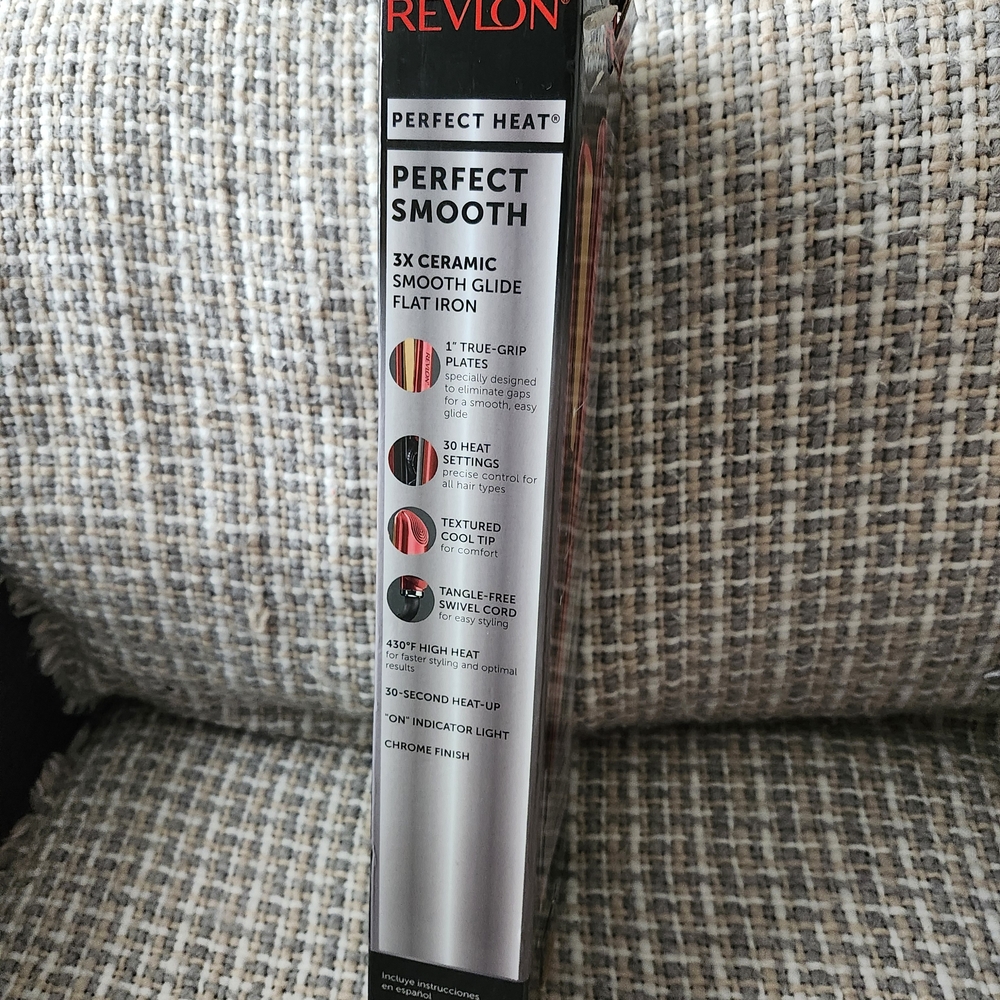 Revlon Perfect Heat Red Hair Straightener - Picture 5 of 6